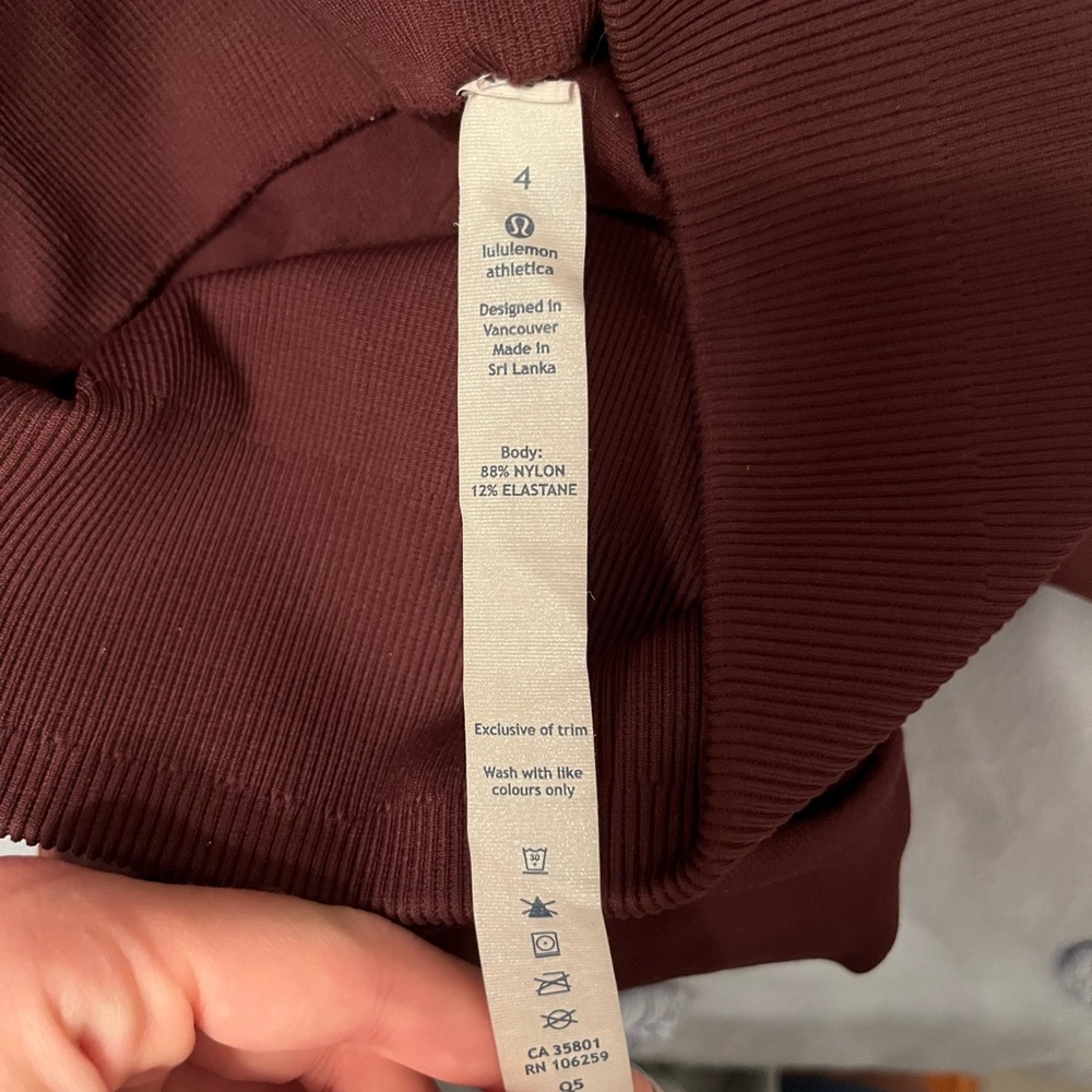 Lululemon Cropped Leggings - Picture 2 of 3